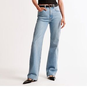 Abercrombie 90s high rise relaxed jean size 27 LONG